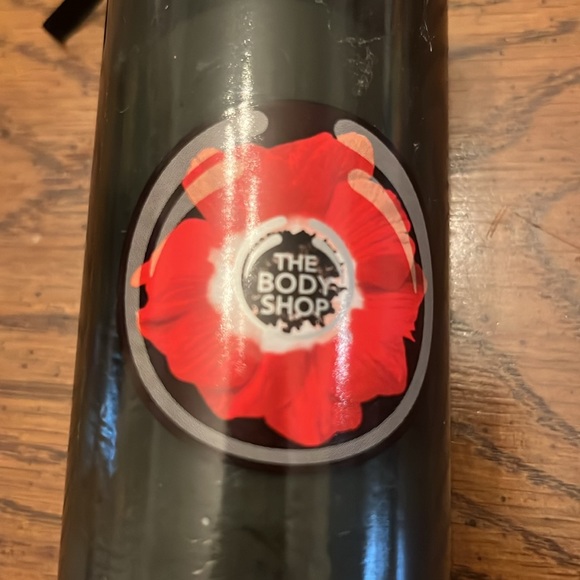 The Body Shop Smoky‎ Poppy bath bombs - Picture 2 of 8